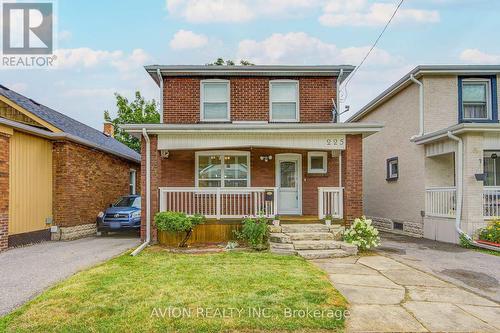 225 CLARKE STREET  Oshawa, ON L1H 5G2