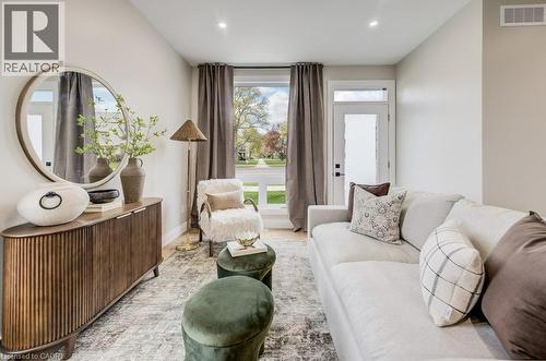 210 Heritage Drive Unit# Main, Kitchener, ON - Indoor Photo Showing Living Room