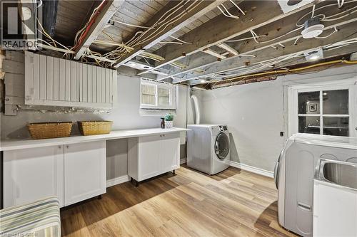 70 Gage Avenue S, Hamilton, ON - Indoor Photo Showing Laundry Room