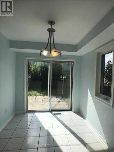 5252 Bushelgrove Circle, Mississauga, ON - Indoor Photo Showing Other Room