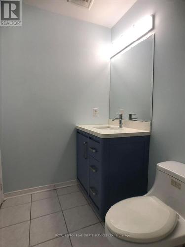 5252 Bushelgrove Circle, Mississauga, ON - Indoor Photo Showing Bathroom