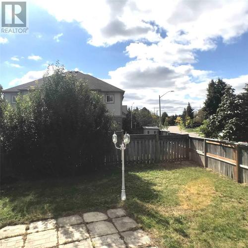 5252 Bushelgrove Circle, Mississauga, ON - Outdoor