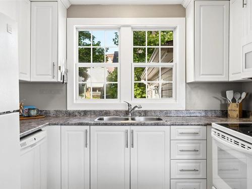 42 Birch Street, Halifax, NS - Indoor Photo Showing Kitchen With Double Sink