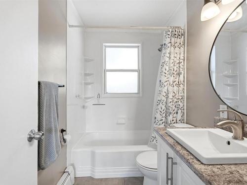 42 Birch Street, Halifax, NS - Indoor Photo Showing Bathroom