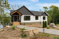 20 HAWKINS POINT ROAD Georgian Bay, ON P0C 1H0