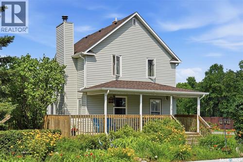 513 1St Street E, Hepburn, SK - Outdoor With Deck Patio Veranda