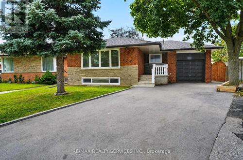 18 Spencely Court, Toronto, ON - Outdoor