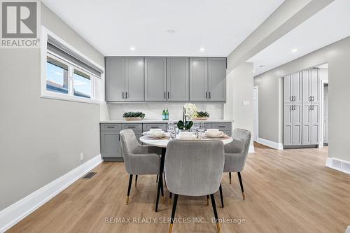 18 Spencely Court, Toronto, ON - Indoor Photo Showing Dining Room