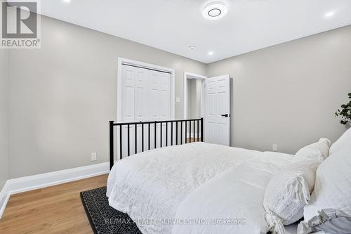 18 Spencely Court, Toronto, ON - Indoor Photo Showing Bedroom