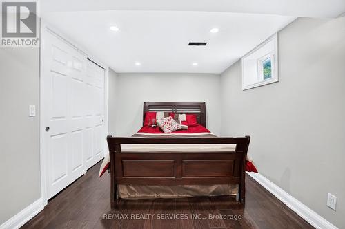 18 Spencely Court, Toronto, ON - Indoor