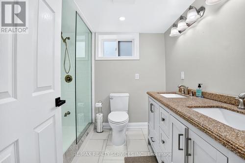 18 Spencely Court, Toronto, ON - Indoor Photo Showing Bathroom