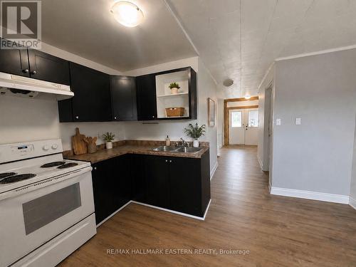 6 - 129 MAIN STREET , Kawartha Lakes (Bobcaygeon), Ontario K0M 1A0 3