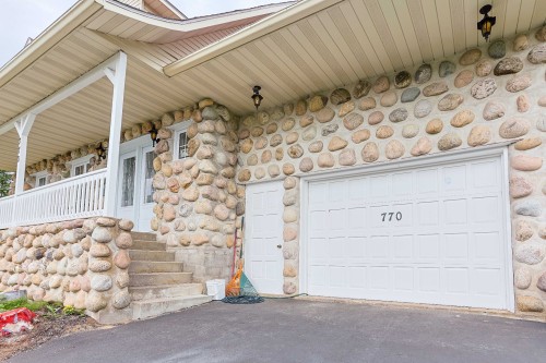 Garage - 770 Ch. Juneau, Shawinigan, QC - Outdoor