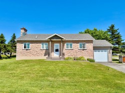 220 Ch. Central  Les Îles-De-La-Madeleine, QC G4T 1P5