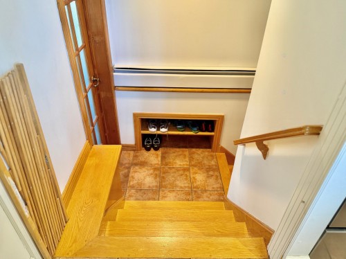 Escalier - 220 Ch. Central, Les Îles-De-La-Madeleine, QC - Indoor Photo Showing Other Room