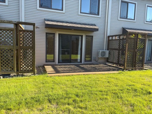 Cour - 241 Rue De Cherbourg, Candiac, QC - Outdoor With Exterior