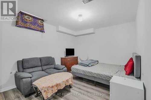 86 Whitehouse Crescent, Brampton, ON - Indoor