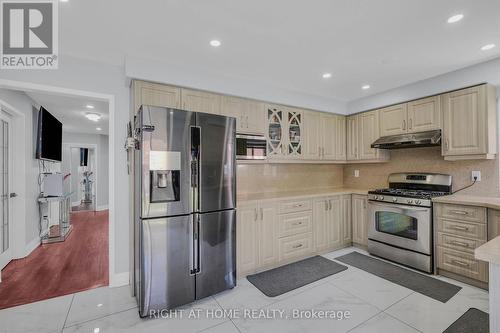 86 Whitehouse Crescent, Brampton, ON - Indoor Photo Showing Kitchen