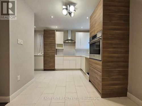 449 Pacific Avenue, Toronto, ON - Indoor Photo Showing Other Room