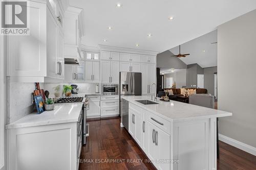 2050 15 Side Road Side Road, Milton, ON - Indoor Photo Showing Kitchen With Upgraded Kitchen