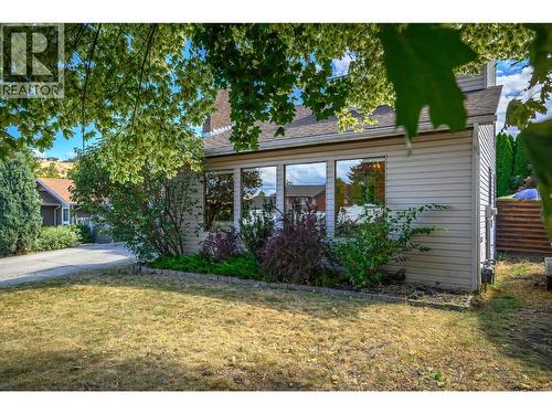 7807 Corona Court, Coldstream, BC - Outdoor