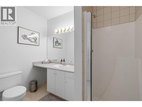 1318 Richter Street Unit# 303, Kelowna, BC - Indoor Photo Showing Bathroom