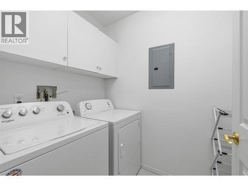 1318 Richter Street Unit# 303, Kelowna, BC - Indoor Photo Showing Laundry Room