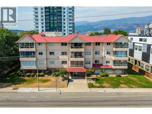 1318 Richter Street Unit# 303, Kelowna, BC - Outdoor With Balcony With Facade