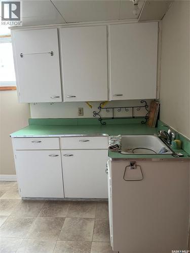 912 107Th Avenue, Tisdale, SK - Indoor Photo Showing Laundry Room