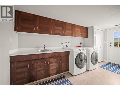 Laundry Room - 4119 15 Avenue, Vernon, BC - Indoor Photo Showing Laundry Room