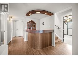 Bar - 
