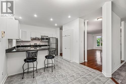 105 Rowallen Place, Ottawa, ON - Indoor Photo Showing Kitchen