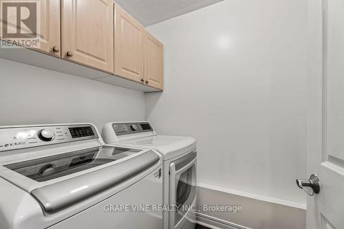 105 Rowallen Place, Ottawa, ON - Indoor Photo Showing Laundry Room