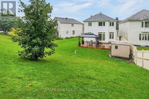 105 Rowallen Place, Ottawa, ON - Outdoor
