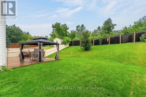 105 Rowallen Place, Ottawa, ON - Outdoor