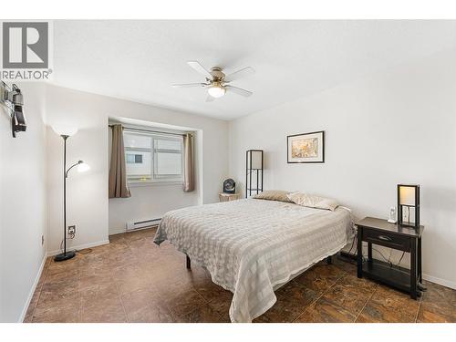 284 Yortkon Avenue Unit# 205, Penticton, BC - Indoor Photo Showing Bedroom