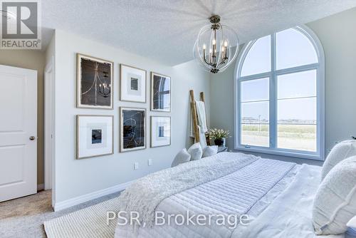 93 Rivergreen Crescent, Cambridge, ON - Indoor Photo Showing Bedroom