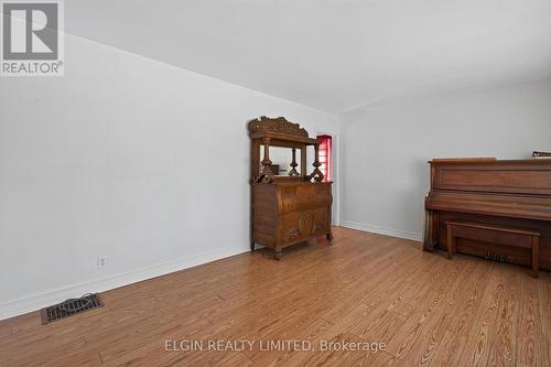 90 Dunkirk Drive, St. Thomas, ON - Indoor