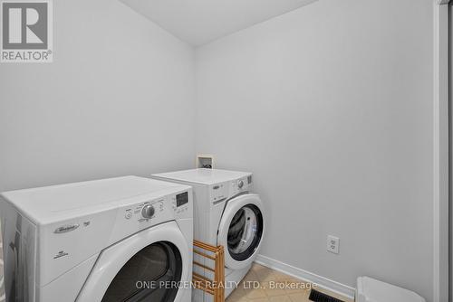 Main level Laundry - 18 Dr Gordon Crescent, North Grenville, ON - Indoor Photo Showing Laundry Room