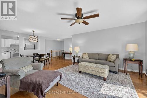 18 Dr Gordon Crescent, North Grenville, ON - Indoor Photo Showing Living Room