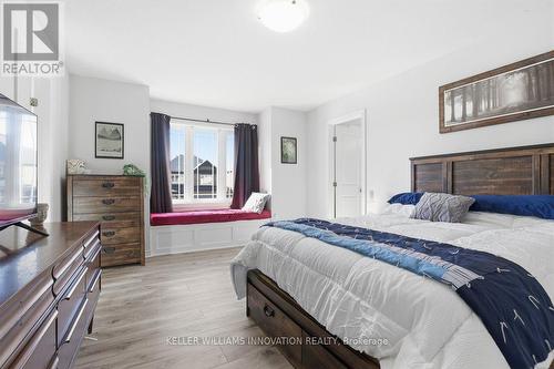 18 Vic Chambers Place, Brant, ON - Indoor Photo Showing Bedroom