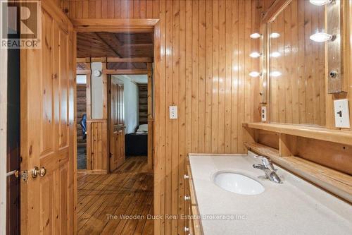 11536 62 Highway, Centre Hastings, ON - Indoor Photo Showing Bathroom