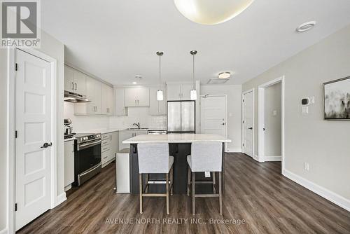 102 - 271 Belfort Street, Russell, ON - Indoor Photo Showing Kitchen With Upgraded Kitchen