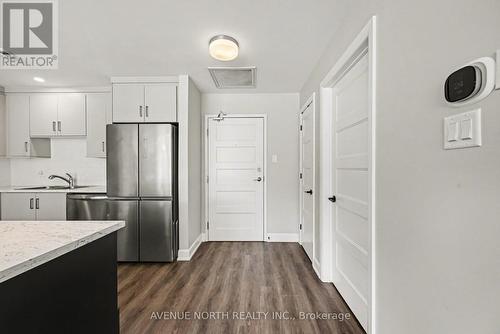 102 - 271 Belfort Street, Russell, ON - Indoor Photo Showing Kitchen