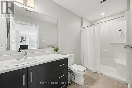102 - 271 Belfort Street, Russell, ON - Indoor Photo Showing Bathroom