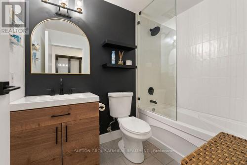 124 - 1001 Roselawn Avenue, Toronto, ON - Indoor Photo Showing Bathroom
