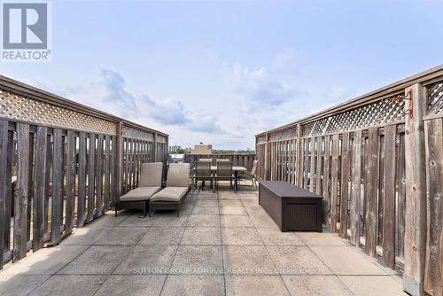 private terrace - 124 - 1001 Roselawn Avenue, Toronto, ON - Outdoor With Exterior