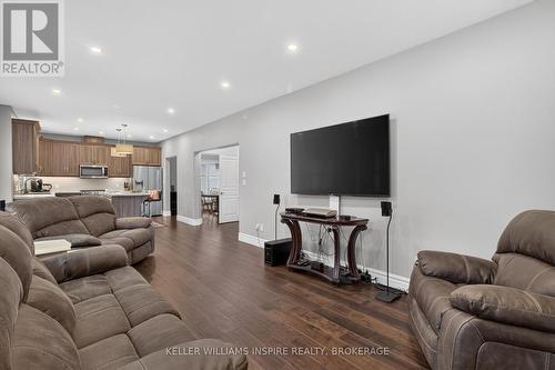 Great Space / Kitchen - 266 Pauline Tom Avenue, Kingston (Kingston East (Incl Barret Crt)), ON - Indoor Photo Showing Living Room