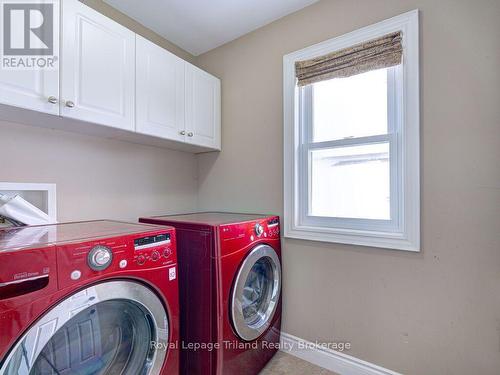 761 Glenwood Road N, Woodstock (Woodstock - North), ON - Indoor Photo Showing Laundry Room