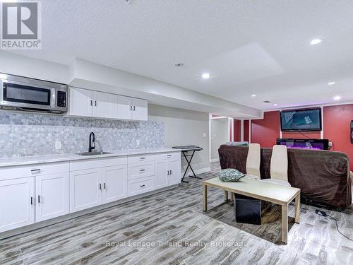 761 Glenwood Road N, Woodstock (Woodstock - North), ON - Indoor Photo Showing Other Room